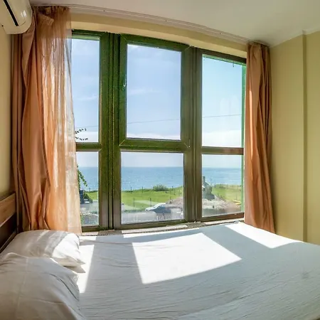 Laguna Beach With Sea View Apartment *
